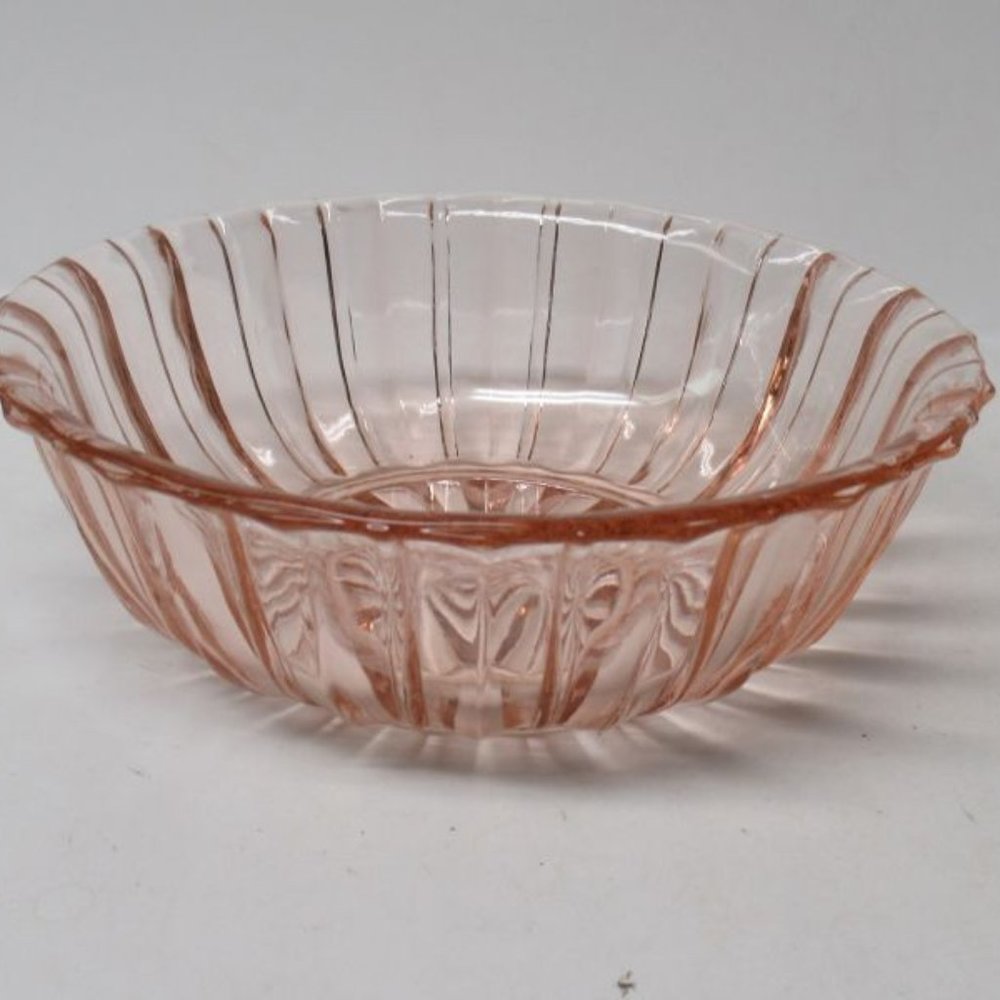 Hocking Depression Glass Pink FORTUNE 5 1/4 Inch Cereal Bowl - Picture 2 of 4